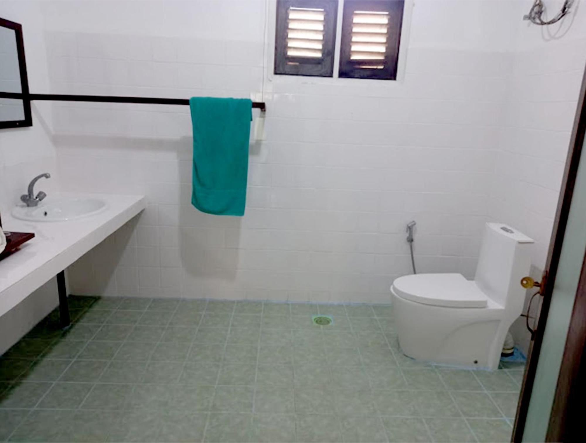 Bluewind Resort Tangalle Exterior photo