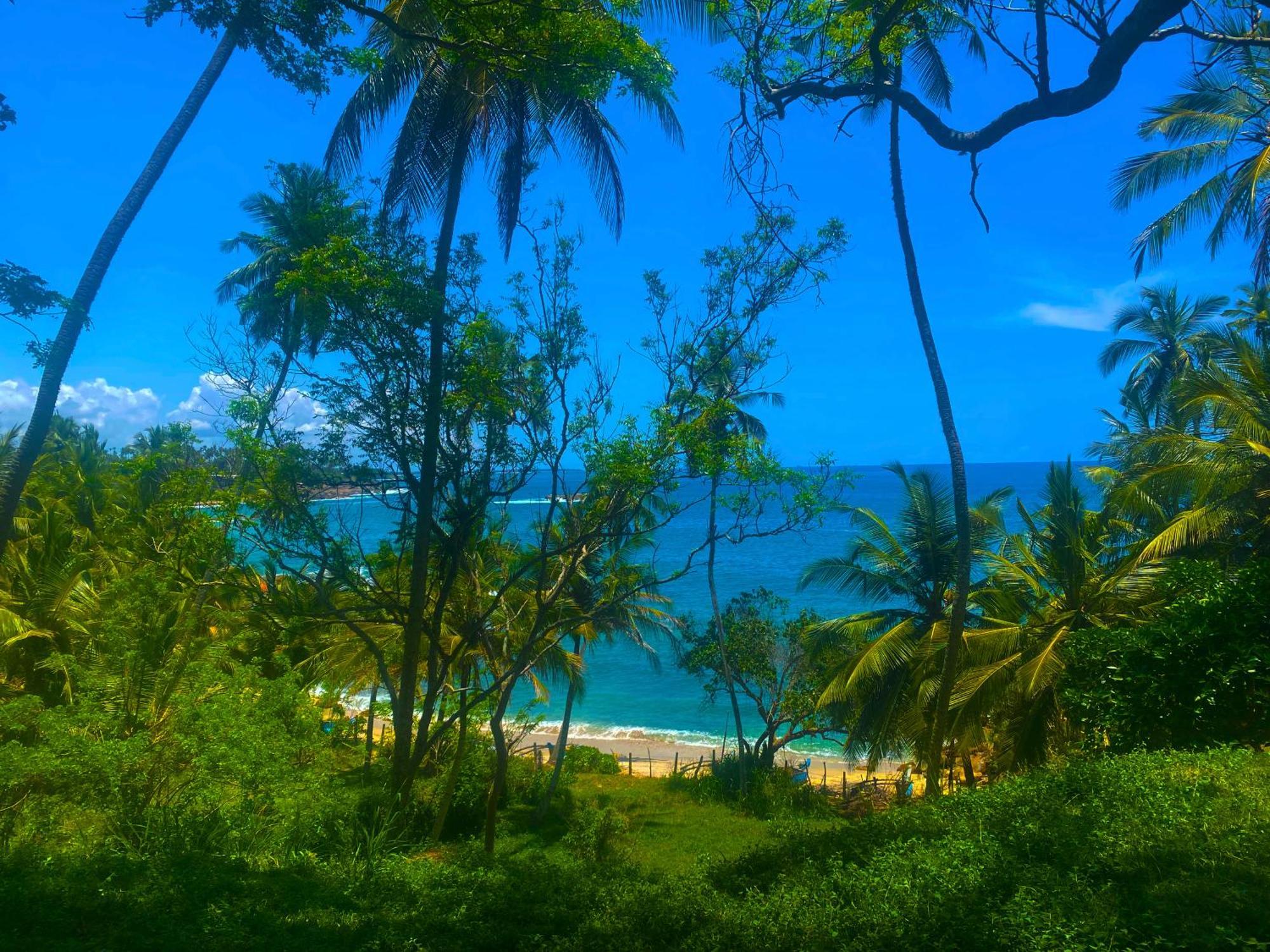 Bluewind Resort Tangalle Exterior photo