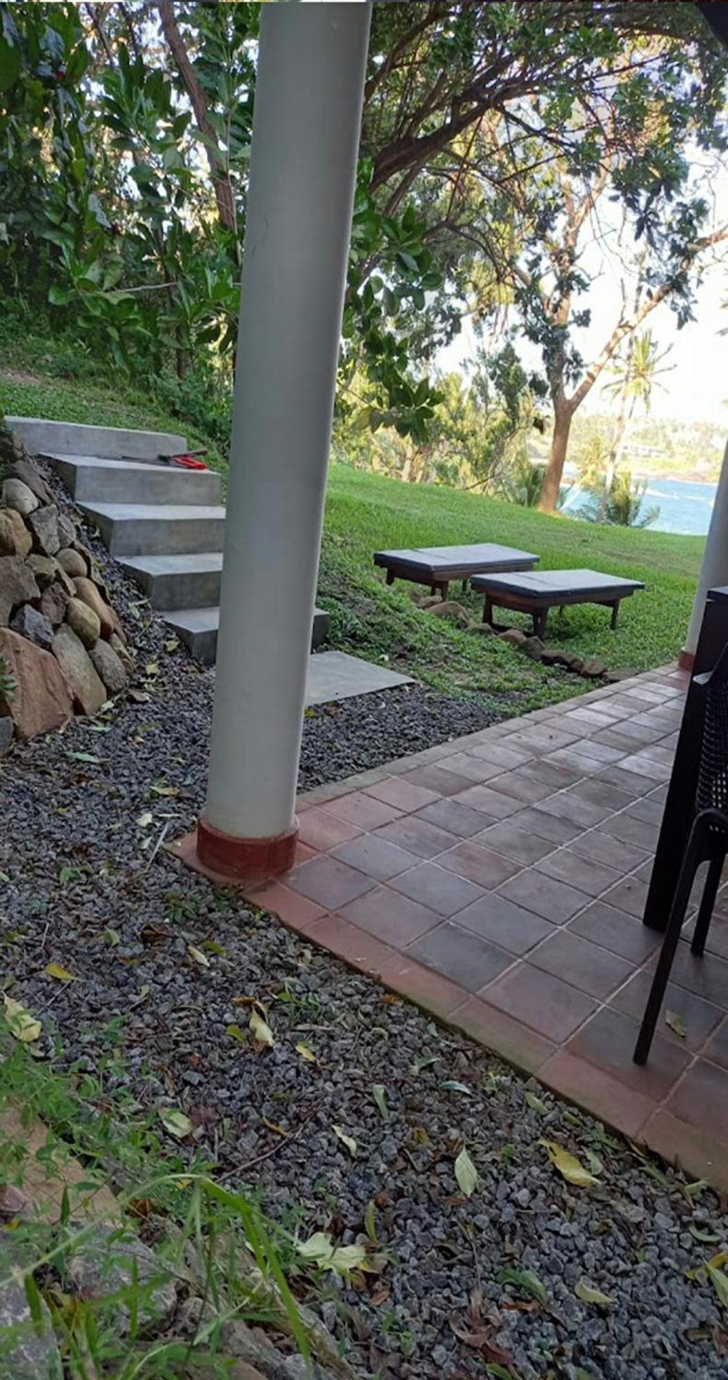 Bluewind Resort Tangalle Exterior photo