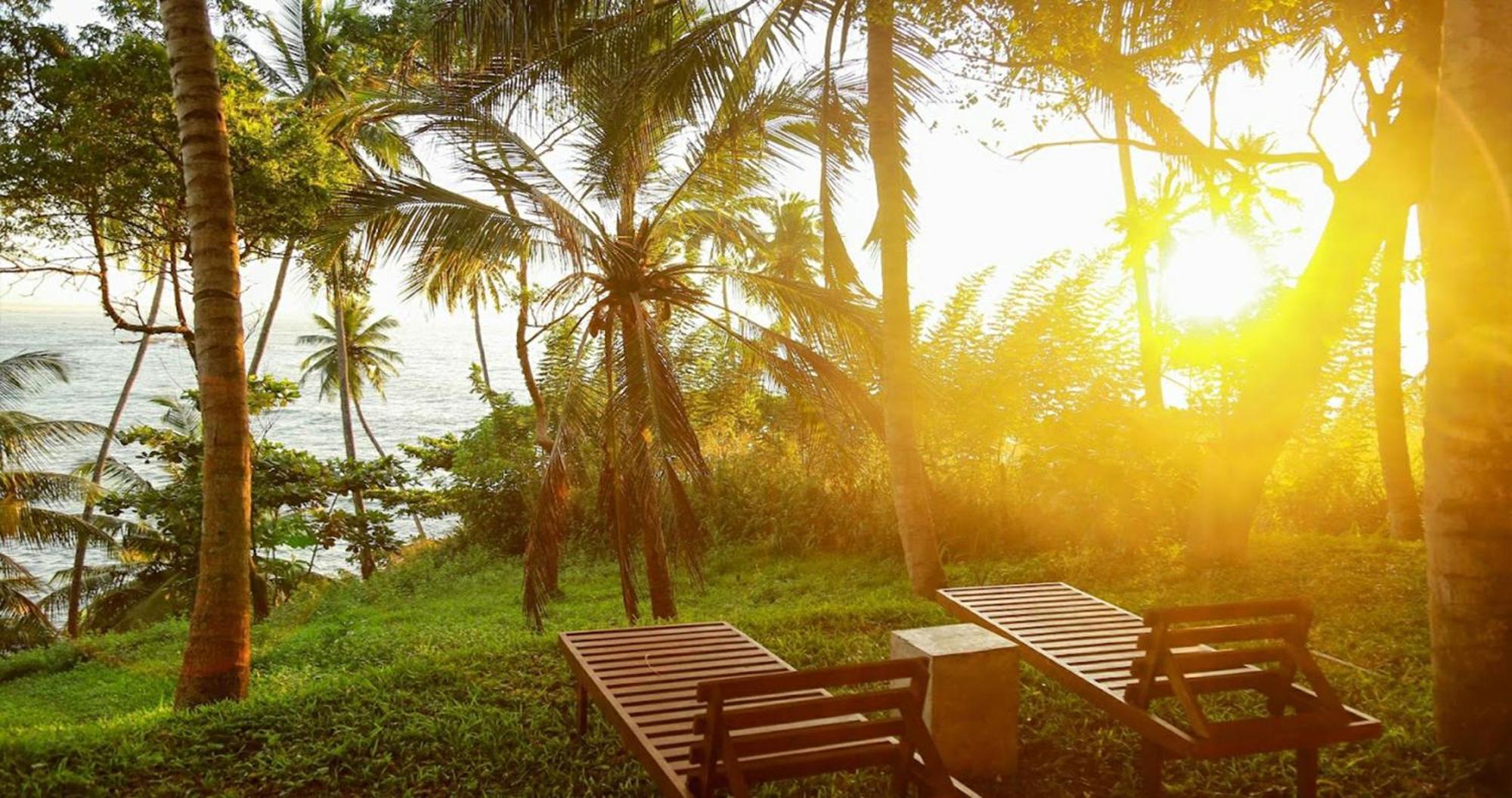 Bluewind Resort Tangalle Exterior photo