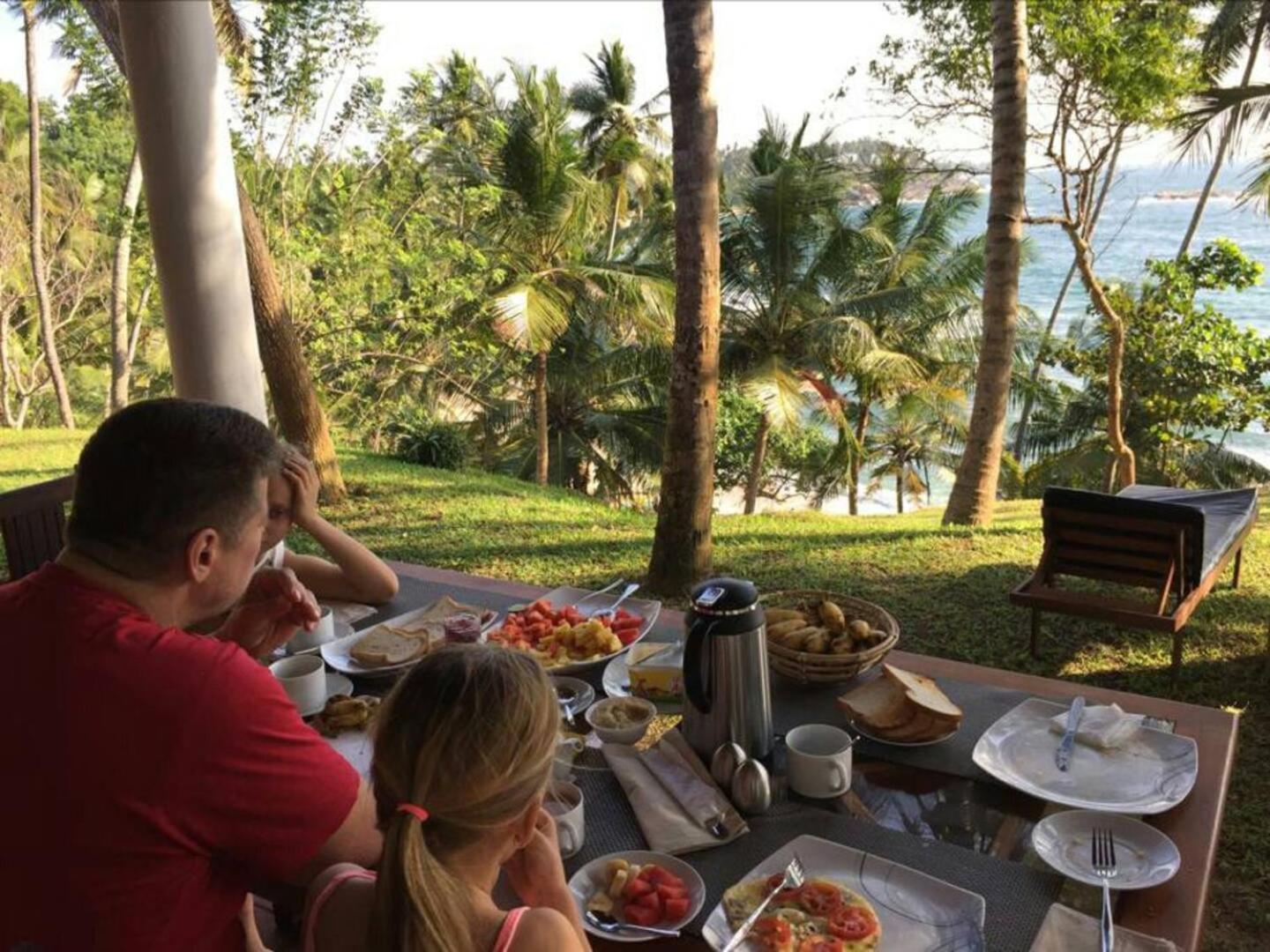 Bluewind Resort Tangalle Exterior photo