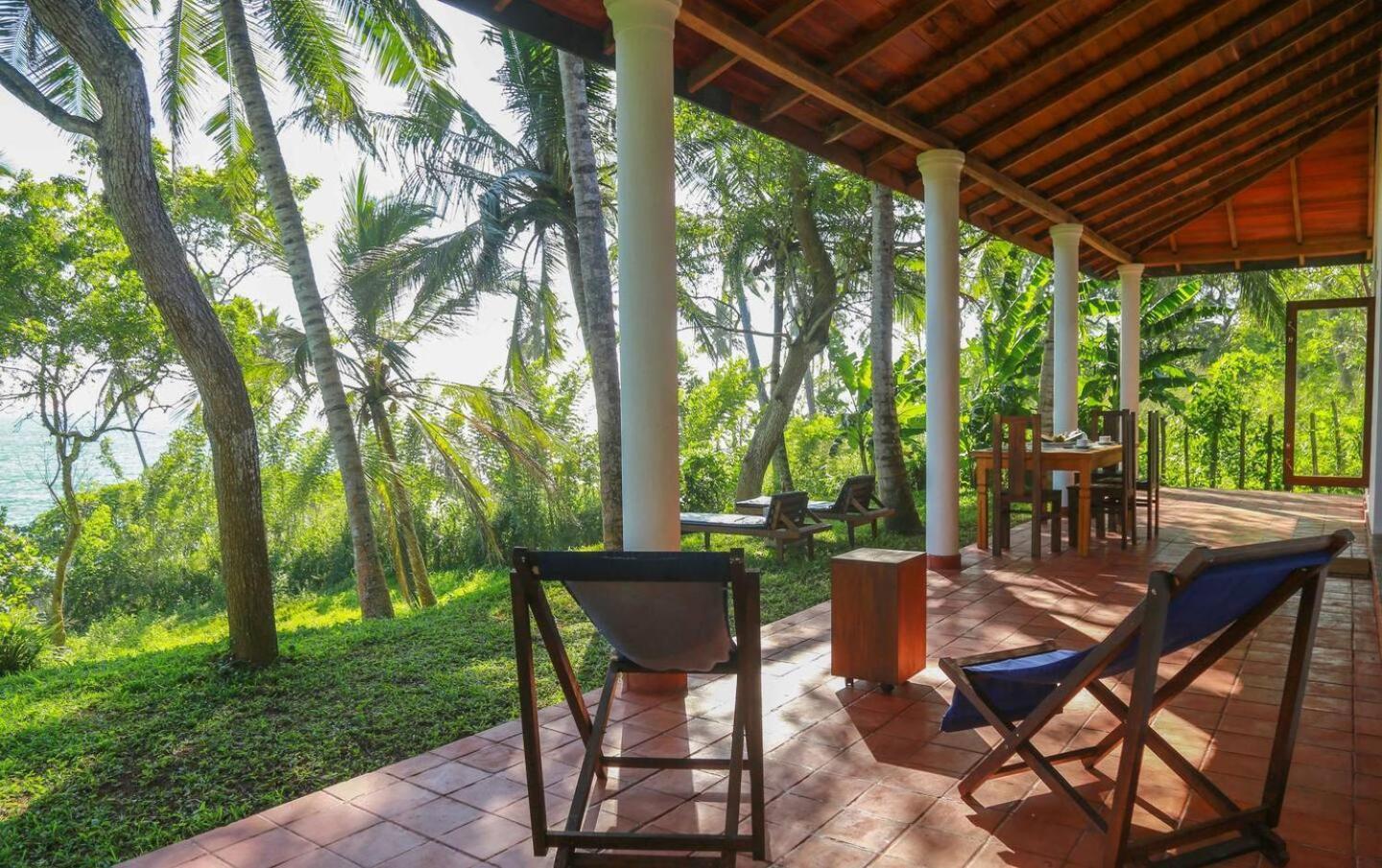 Bluewind Resort Tangalle Exterior photo