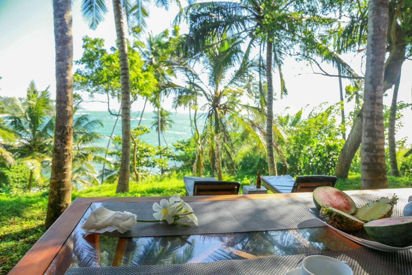 Bluewind Resort Tangalle Exterior photo
